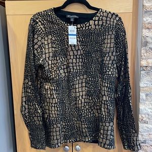 NEW! Knit sweater-top